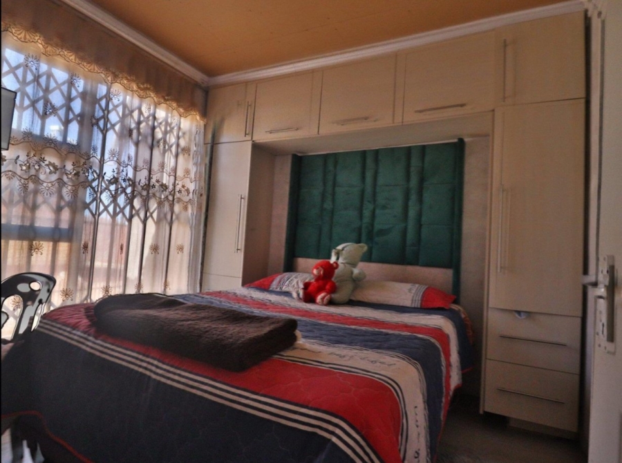 3 Bedroom Property for Sale in Selosesha Free State